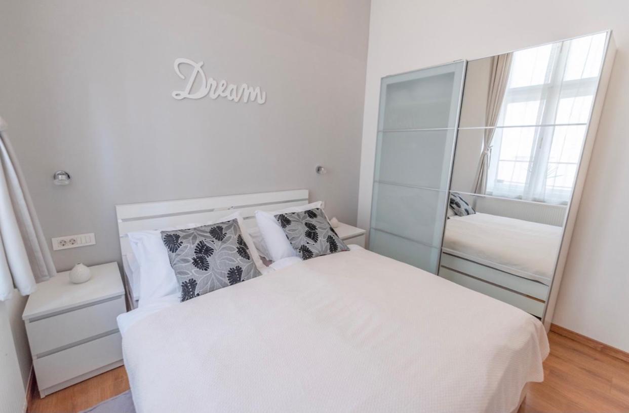 Main Square Dream Apartment Zagreb Eksteriør bilde