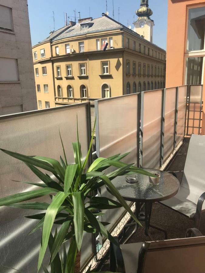 Main Square Dream Apartment Zagreb Eksteriør bilde
